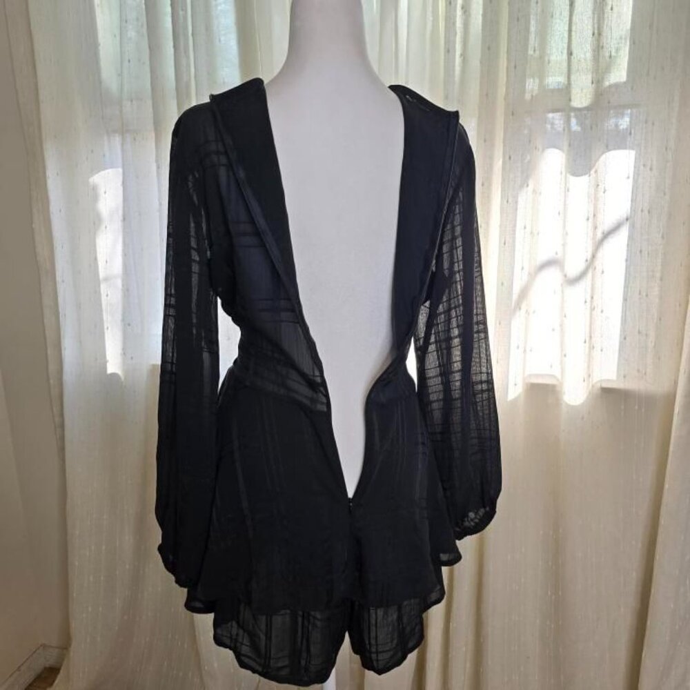 Black long sleeve Romper - Picture 11 of 13